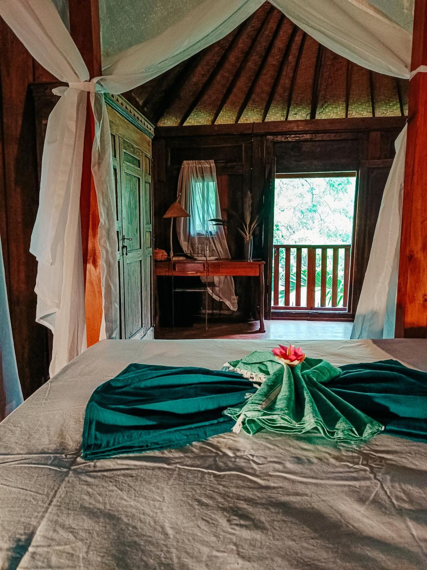 Alaya Ecolodge Pemuteran Esterno foto