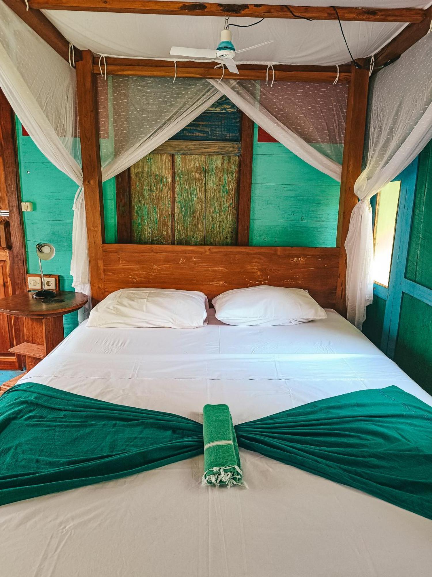 Alaya Ecolodge Pemuteran Esterno foto