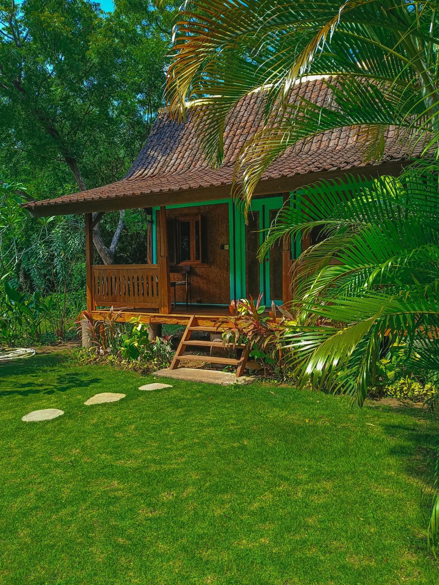 Alaya Ecolodge Pemuteran Esterno foto